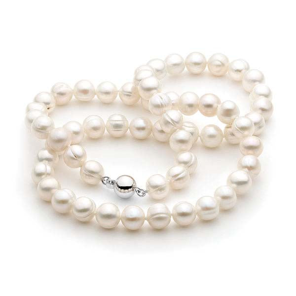Cyra Pearl Necklace