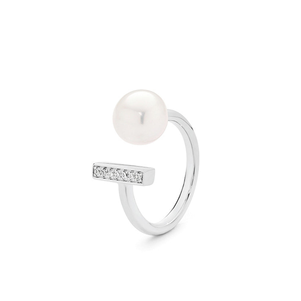 The Shooting Star Pearl Ring