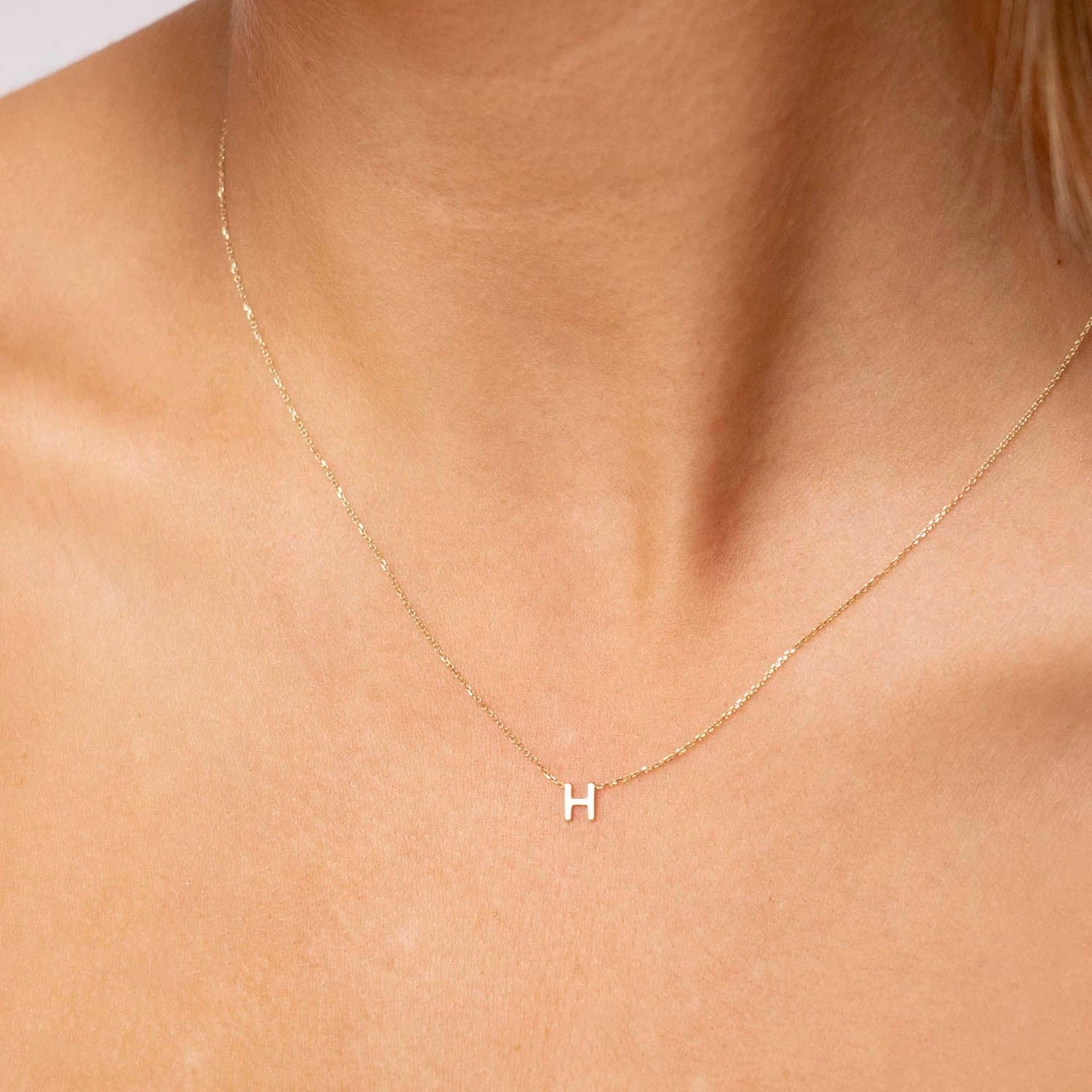 9ct Yellow Gold 'H' Petite Initial Adjustable Letter Necklace 38/43cm